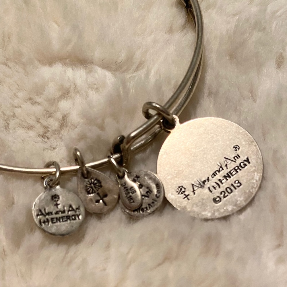 Energy Bangle - Picture 3 of 3